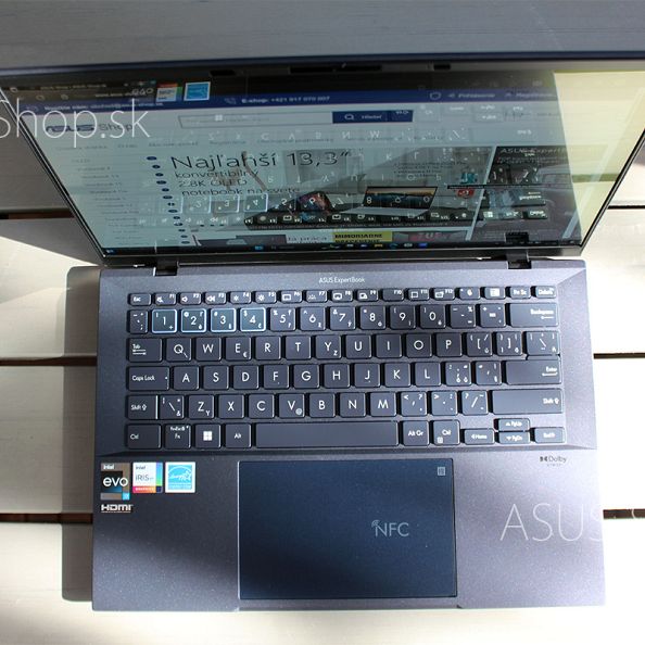 ASUS Zenbook 14 UX3405CA s Intel Core Ultra na každý pracovný stôl