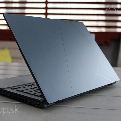 ASUS Zenbook 14 UX3405CA s Intel Core Ultra na každý pracovný stôl