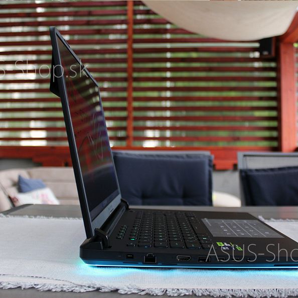 ASUS ROG Strix SCAR 18 G835LX 2.5K Ultra 9-275HX RTX5090/24G 32GB 2TB SSD W11Pro čierny 